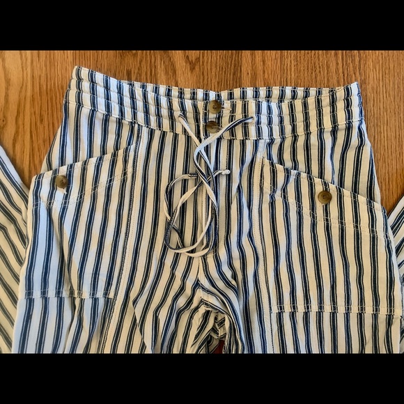 Pants - Picture 2 of 7